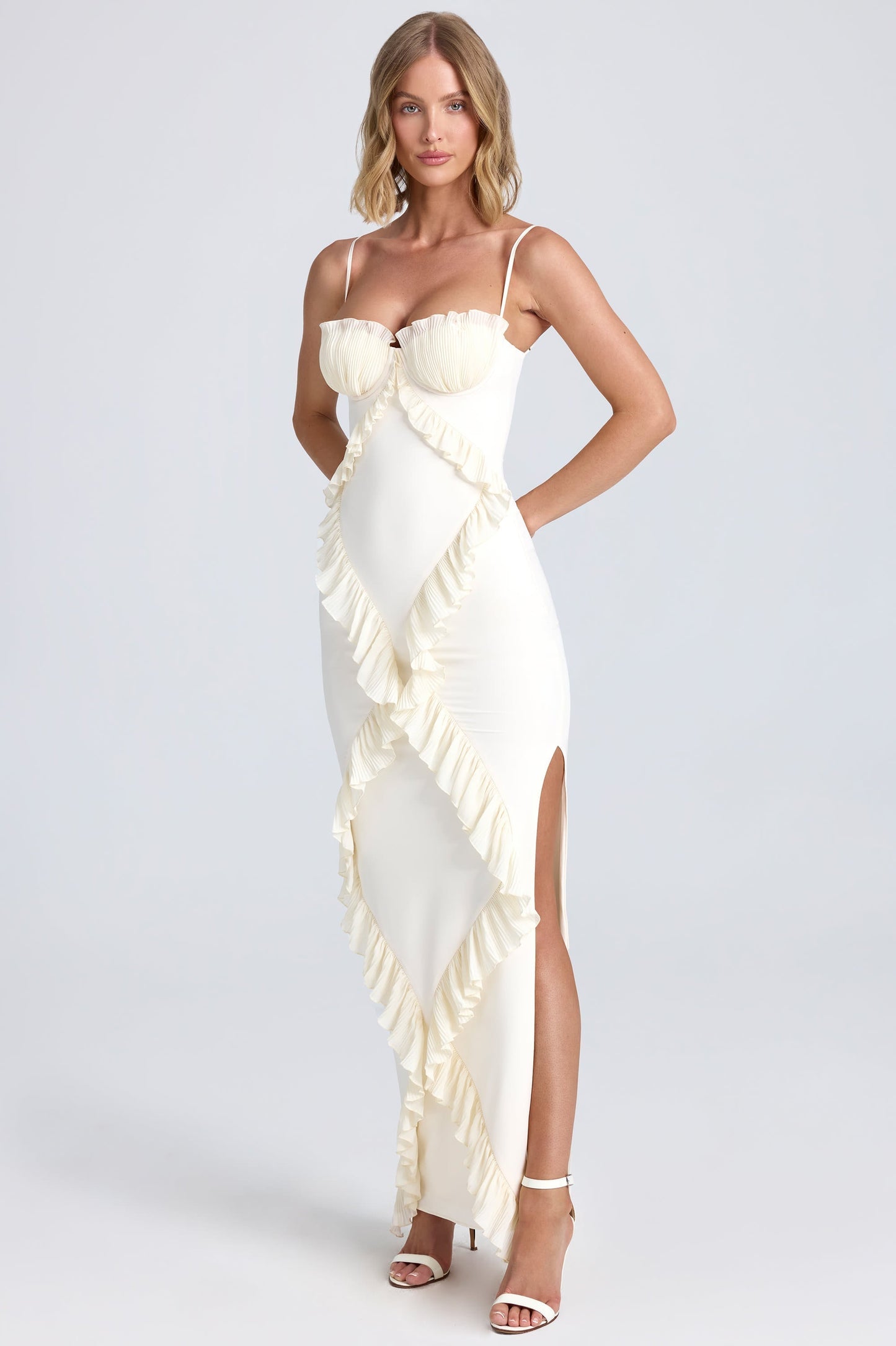 NICOLE – SEXY MAXIKLEID MIT RÜSCHEN UND FISCHSCHWANZ-SCHNITT 2