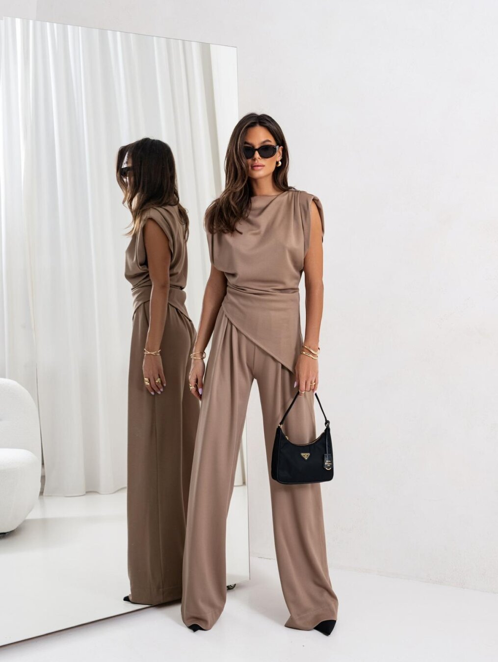 VEVINE | MATCHING SET 4