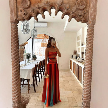 AURORA – SOMMERKLEID MIT WICKEL-DETAIL IN ROT-BLAU-VERLAUF 3