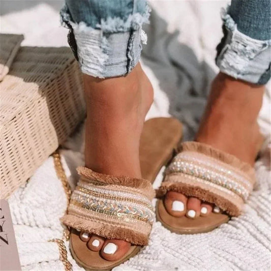 SOLA – FLACHE SOMMERSANDALE MIT PERLENDETAILS 1
