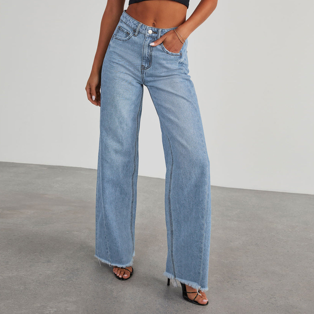 HIGH-WAIST JEANS DAMEN 4