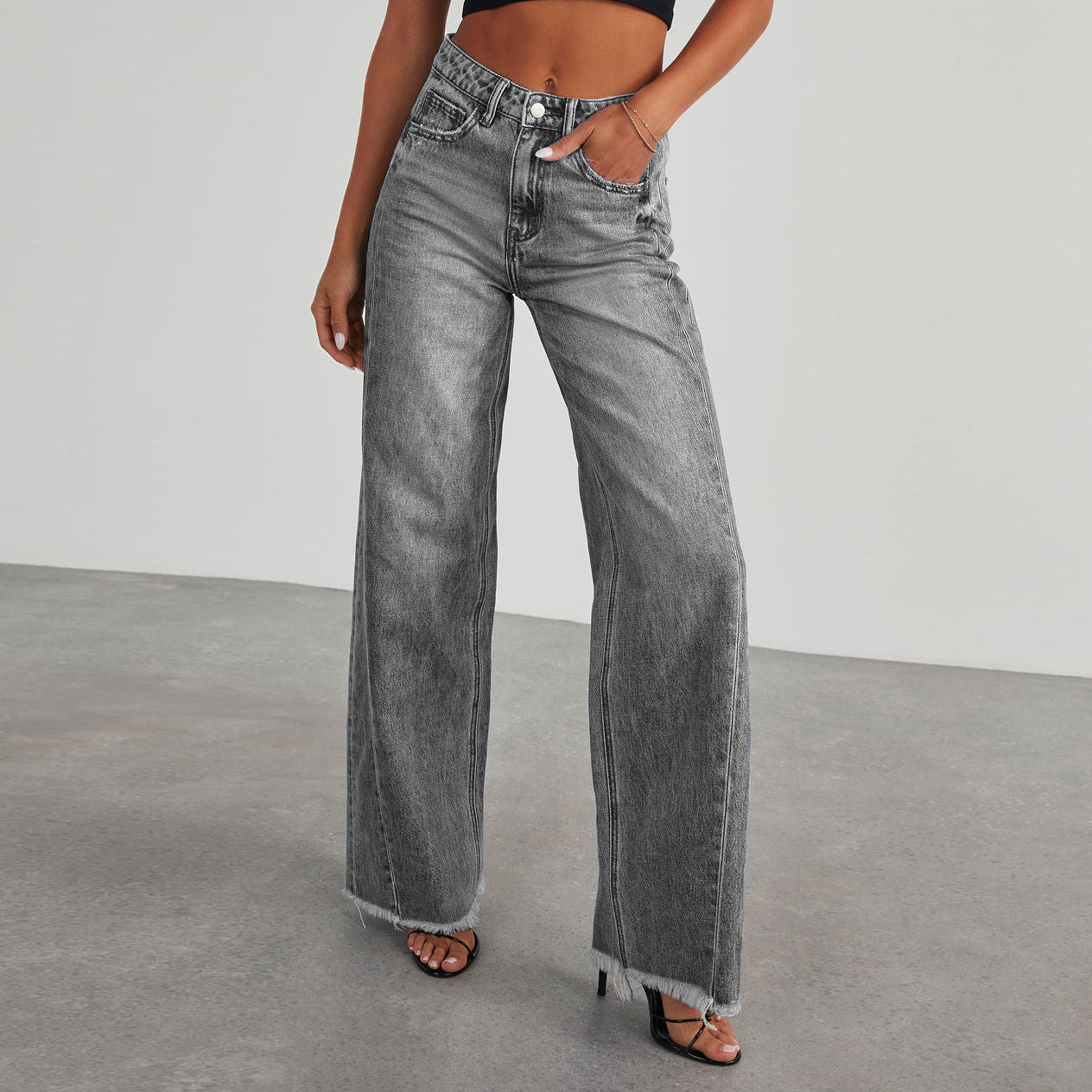 HIGH-WAIST JEANS DAMEN 3
