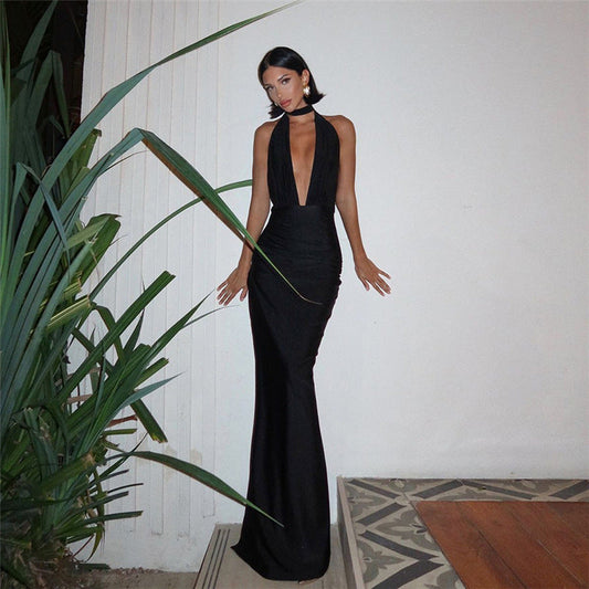 DAVINE – SOMMERLICHES HALTERNECK-KLEID 1